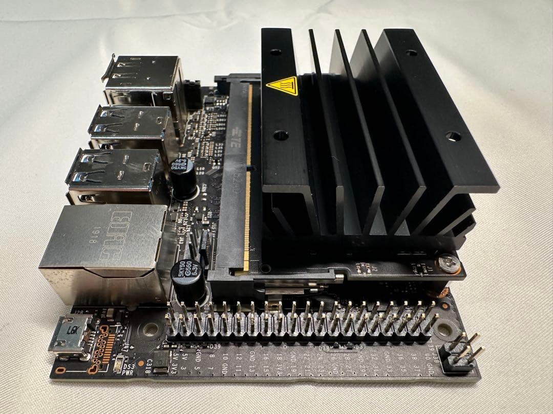 NVIDIA Jetson Nano 開発キット B01 RAM 4GB