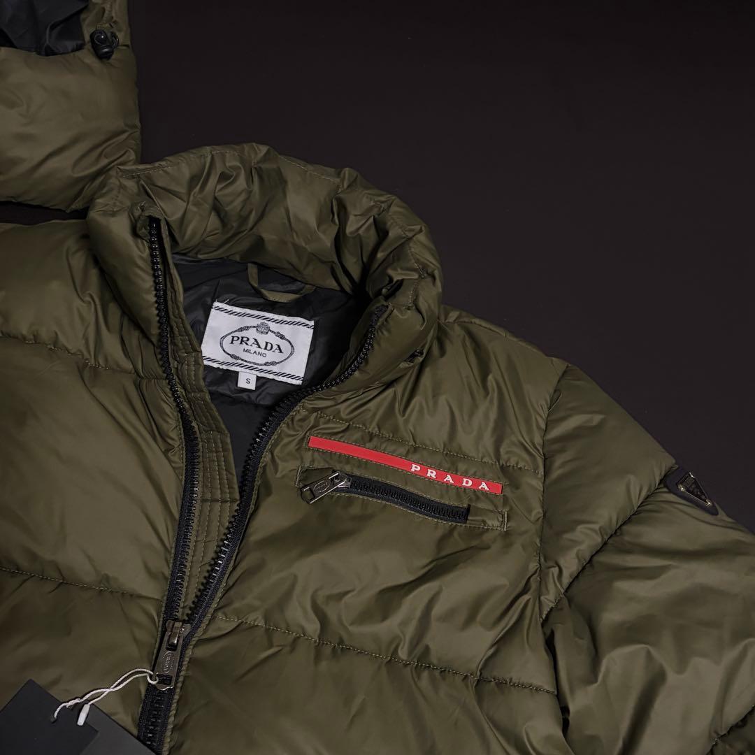 PRADA ナイロン ダウンジャケット