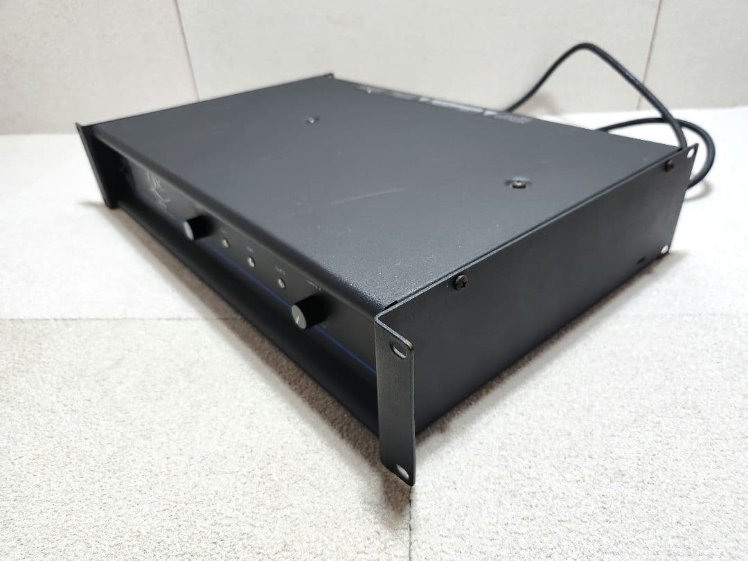 通電のみ QSC MX 700 プロ用 ステレオ アンプ 音響機器 ジャンク扱い