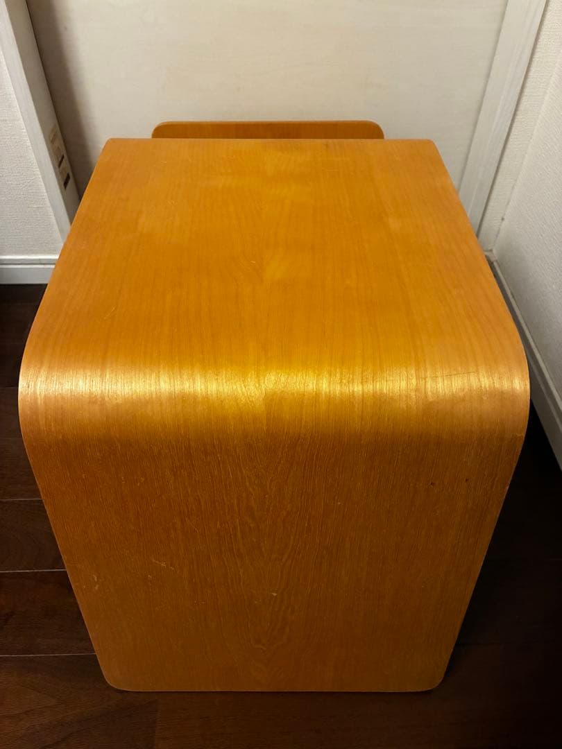 プライウッド、マガジンラック付きサイドテーブル、ミッドセンチュリー、北欧、モダン