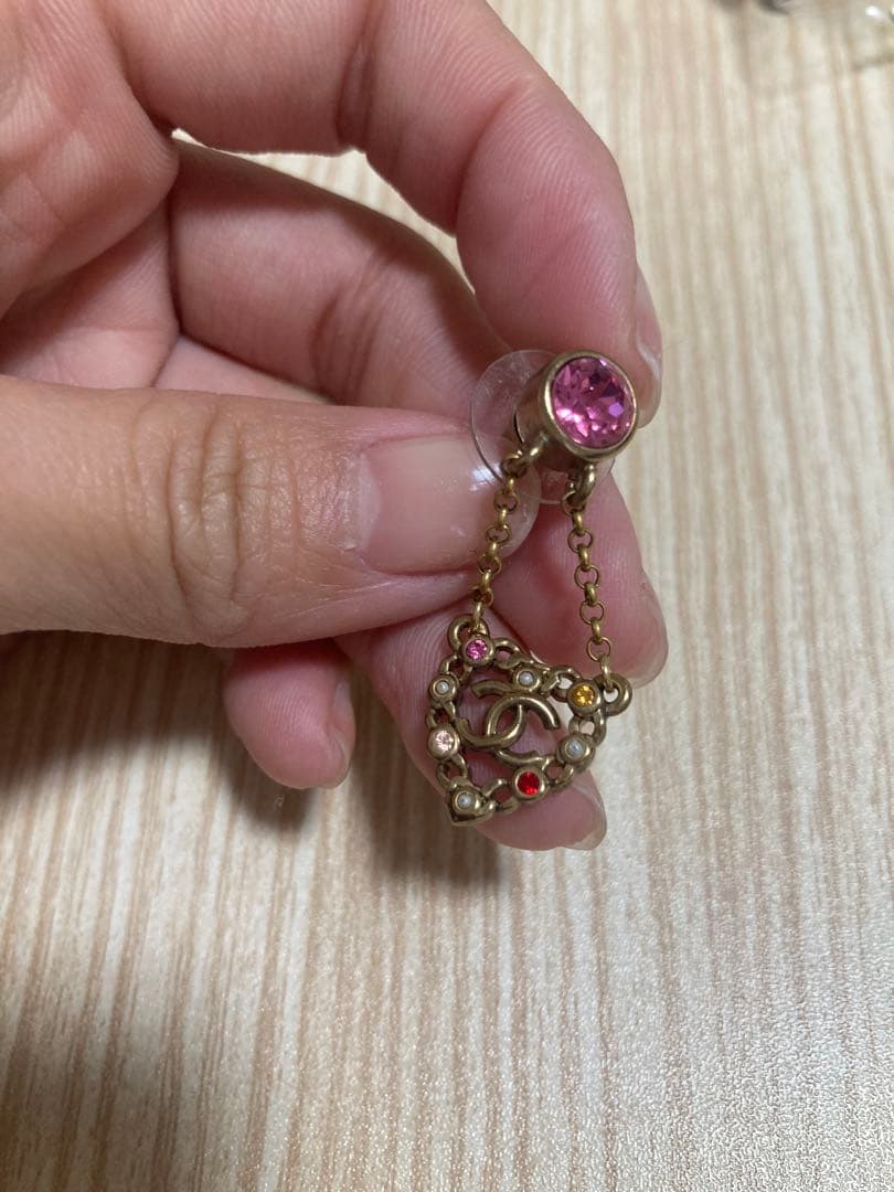 シャネル ハート型片耳用ピアス