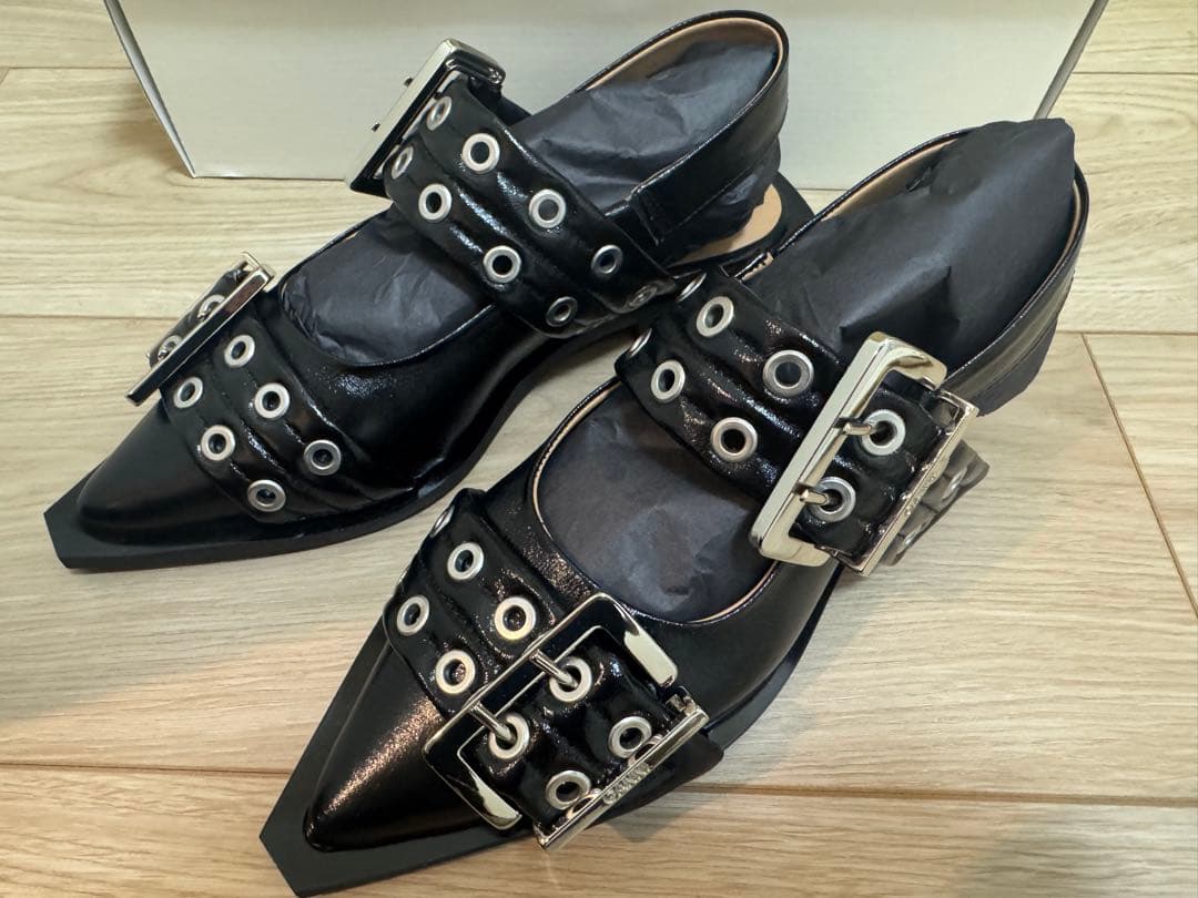 新品未使用　GANNI フラットシューズ　最終値下げ！！！