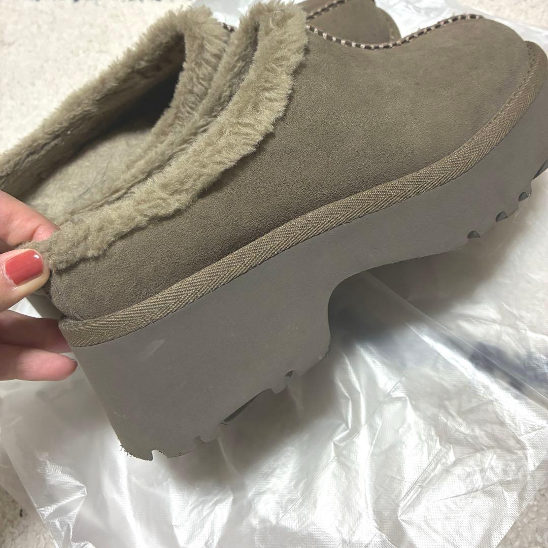 【UGG】　UGGニューハイツコージークロッグ