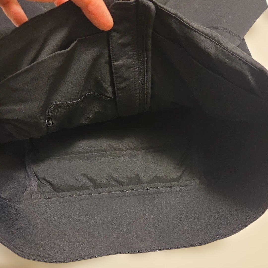 ルルレモン　Down AndAround　700ダウンフィルジャケット　4