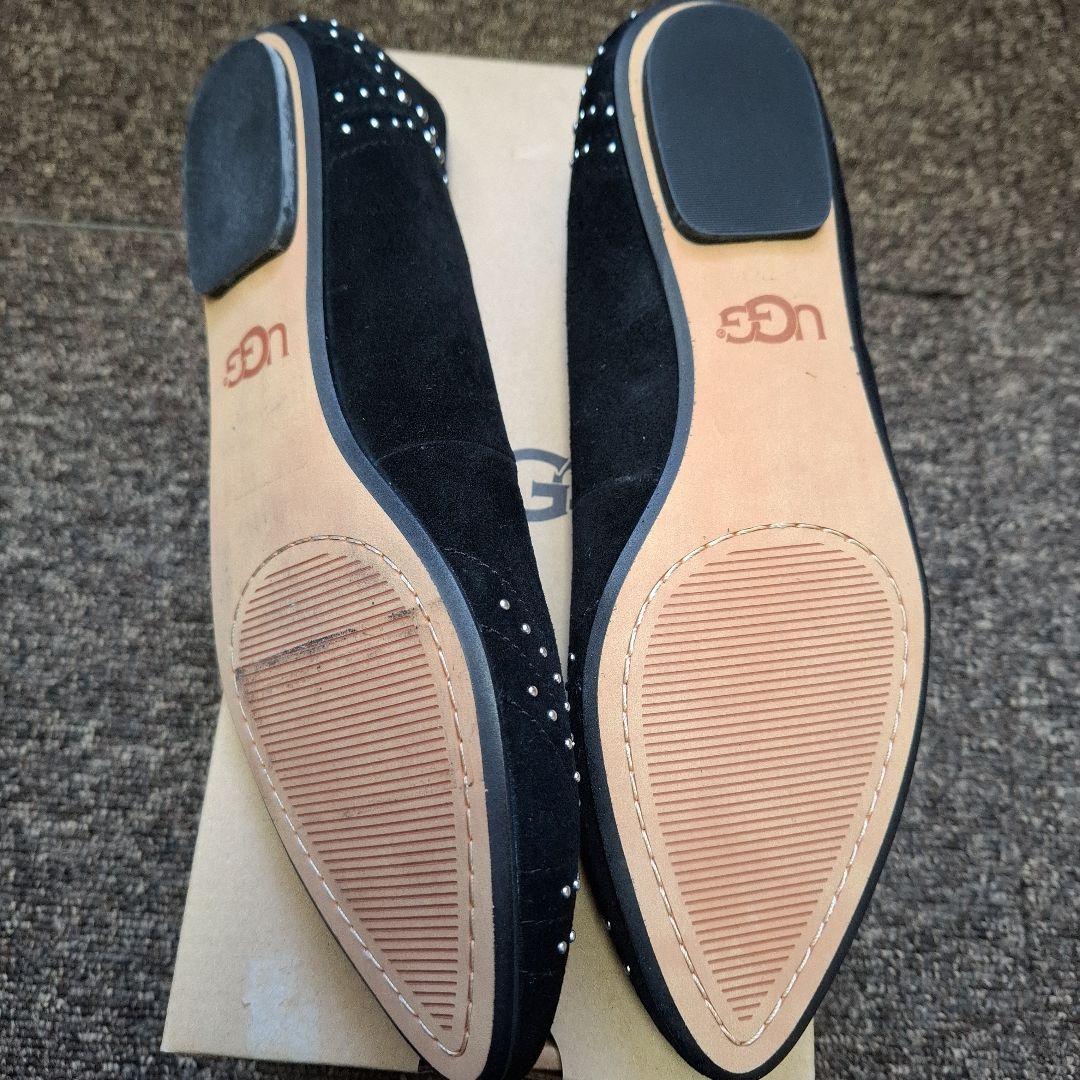 新品UGG スタッズ付き ブラックフラットシューズ