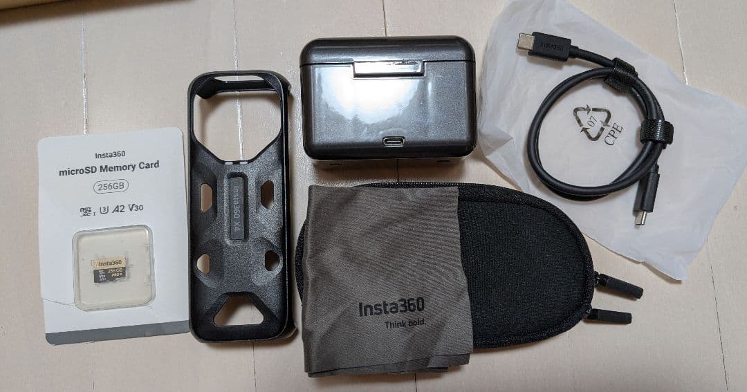 Insta360X4　本体　➕️　付属品