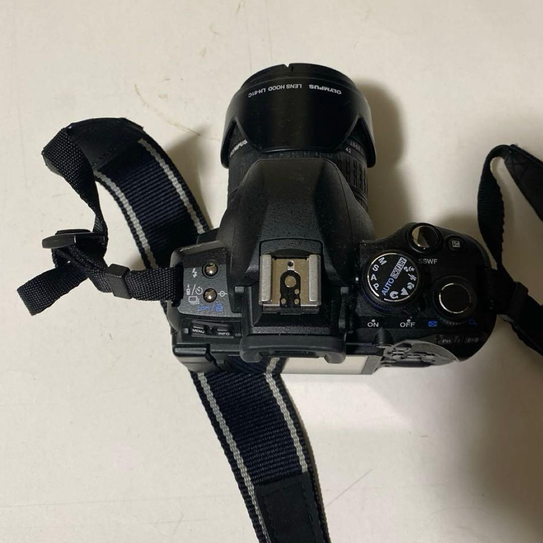 オリンパス　OLYMPUS　E-620　充電器付き