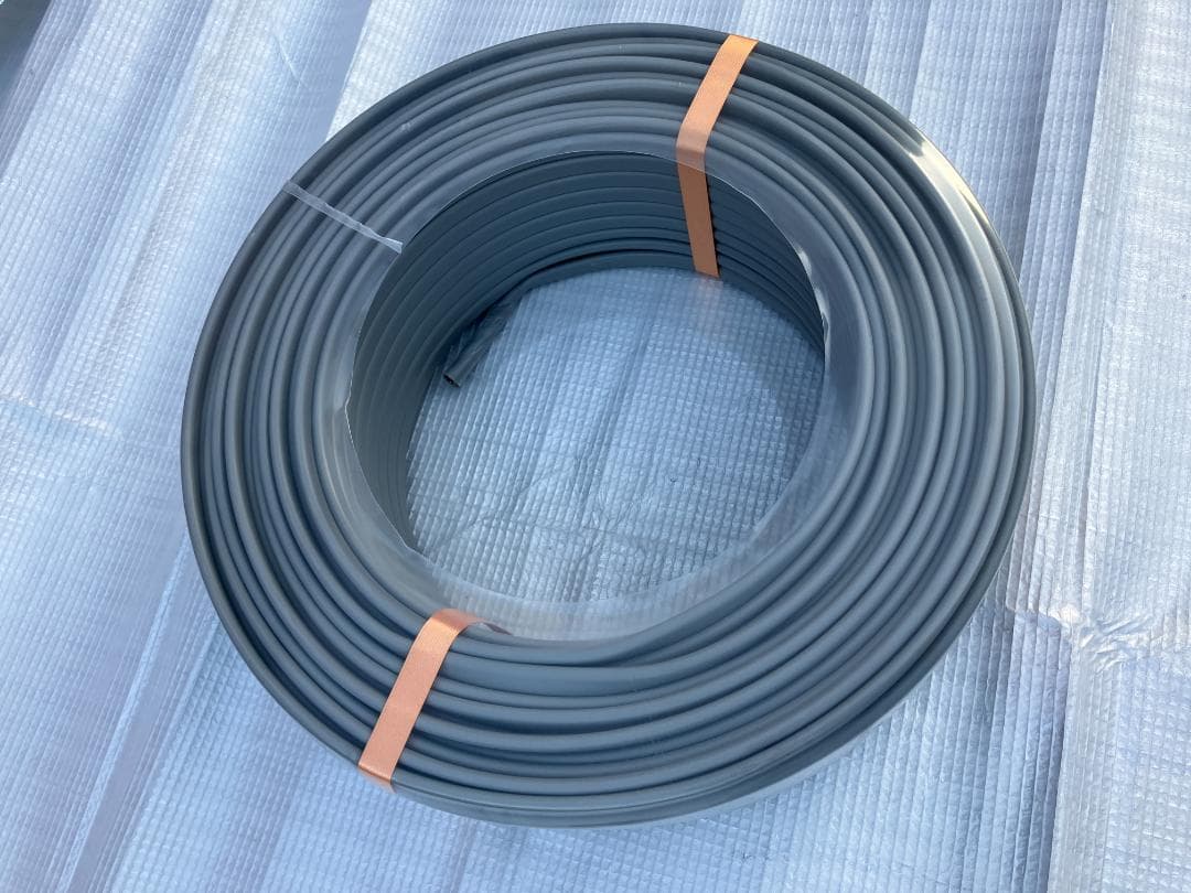 富士電線工業㈱　VVF2.0mm-3C(VVF3×2.0)灰　赤白黒　1巻①