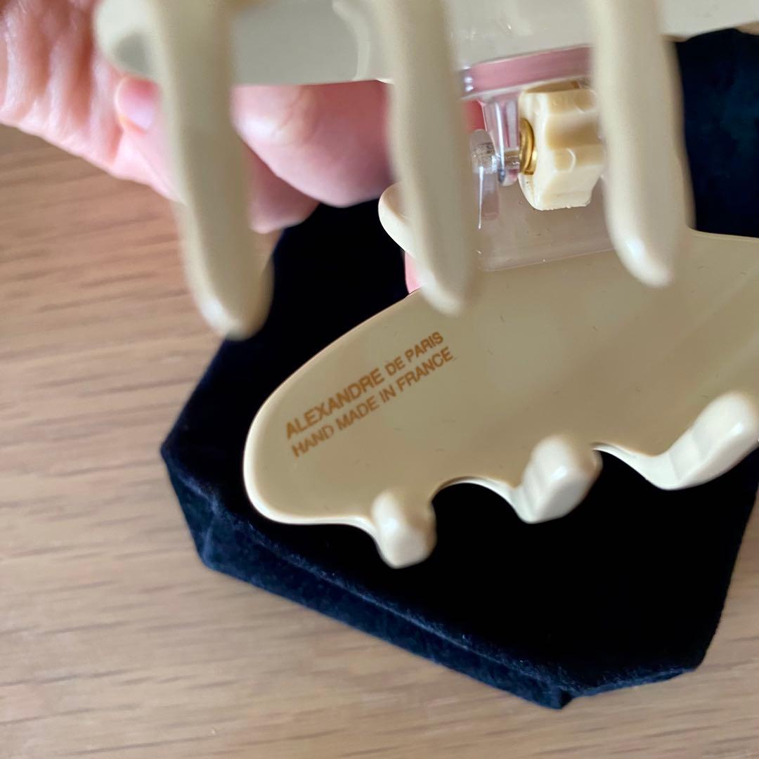 【sk】ALEXANDRE DE PARIS パール付きヘアクリップ