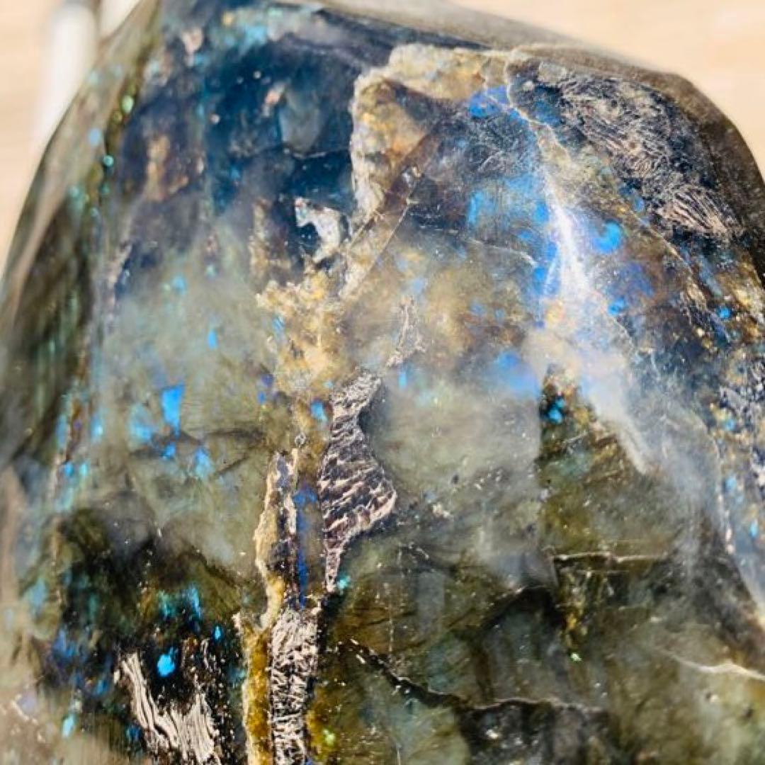 【✨神秘的✨】虹色 マダガスカル産 ラブラドライト 天然石