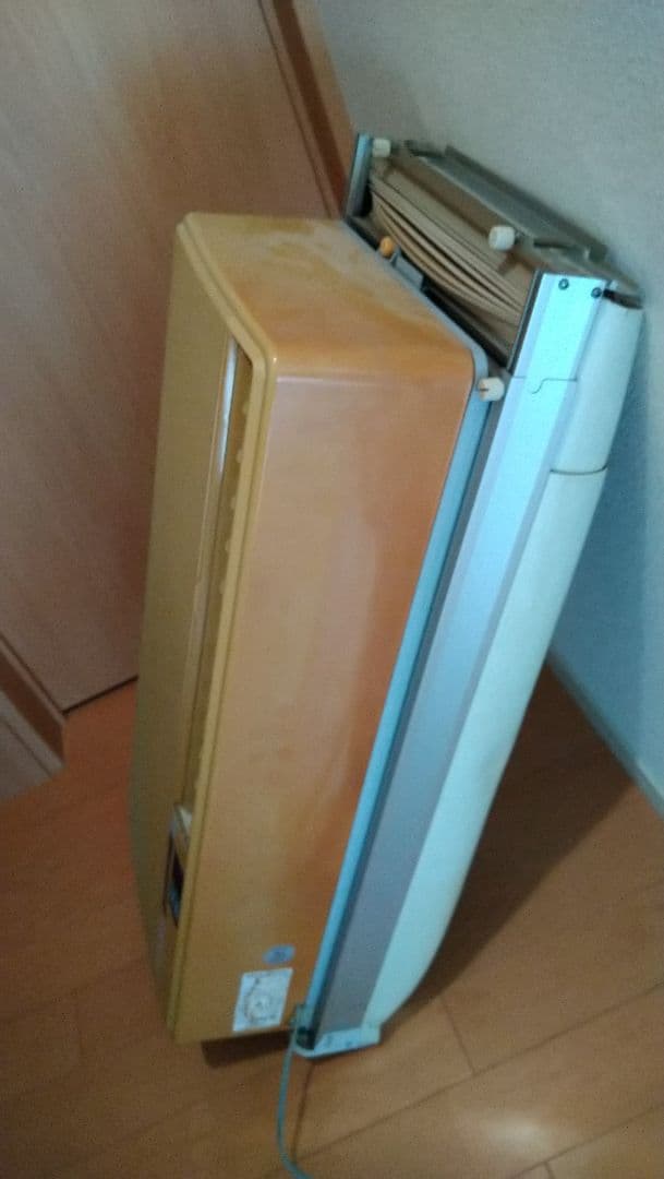 窓用エアコン 縦型　CW-161NR