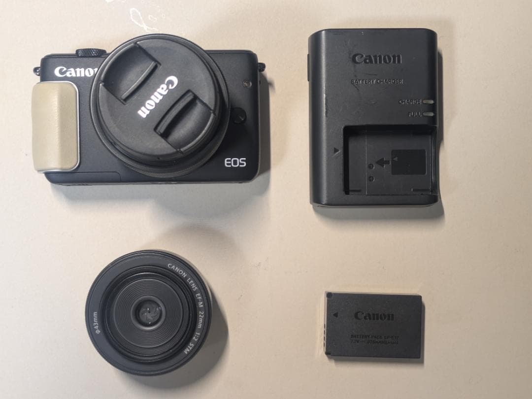 Canon EOS M10 ミラーレスカメラ