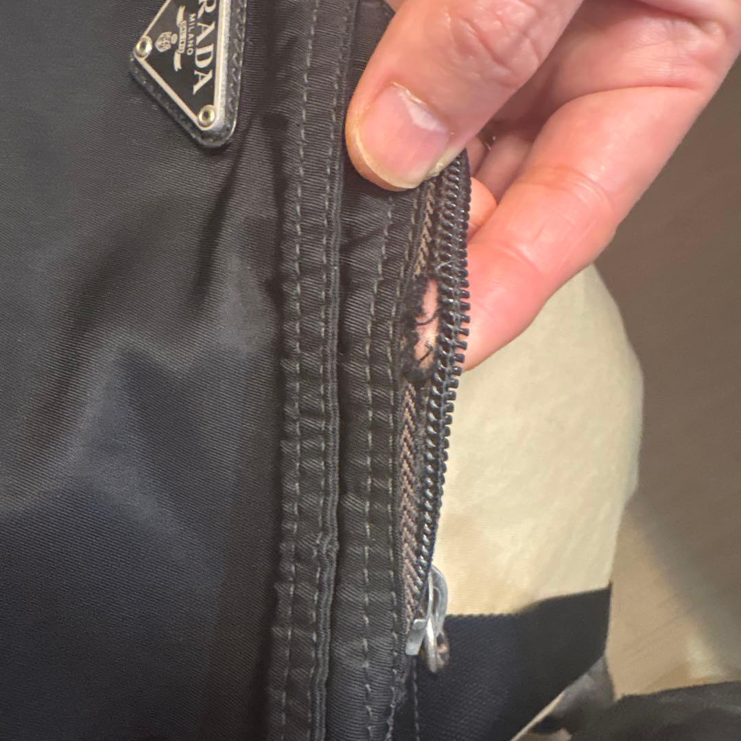 PRADA ナイロンショルダーバッグ ブラック