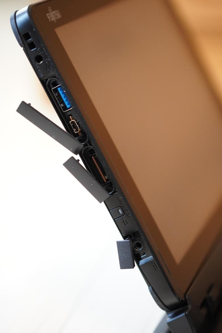 【美品】富士通タブレット ARROWS Tab Q507/PE＋専用キーボード