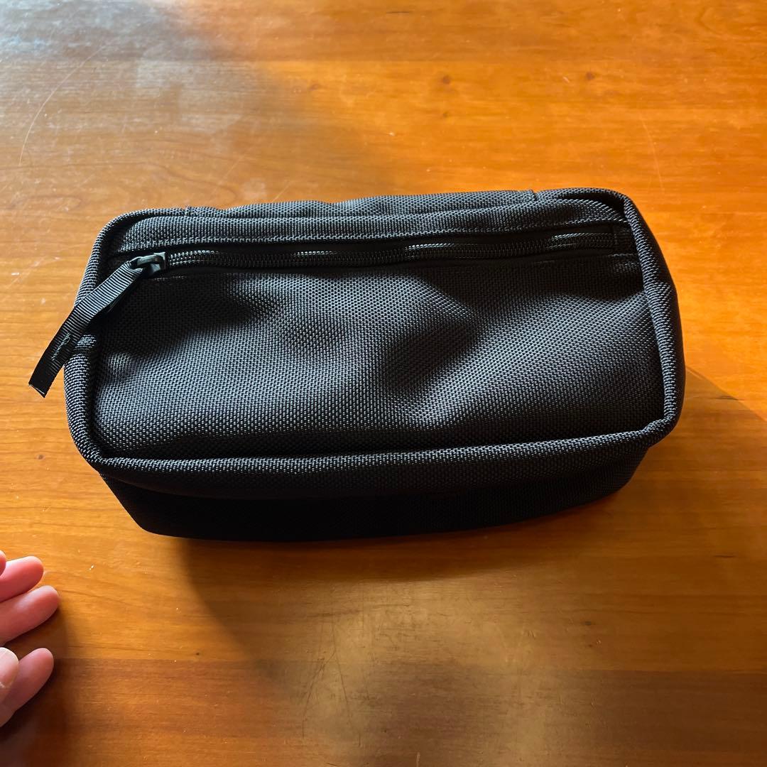 travel couture by lowercase トラベルポーチ