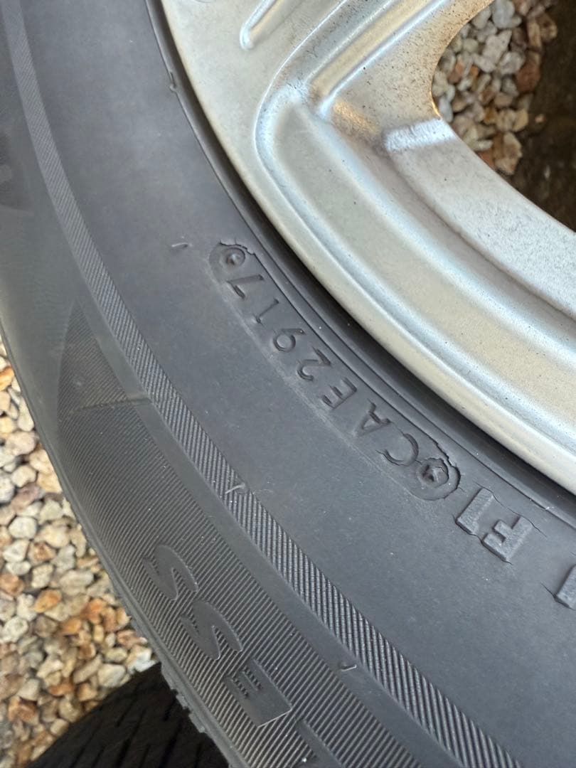 悟空　ブリヂストン 16インチ スタッドレス ホイール