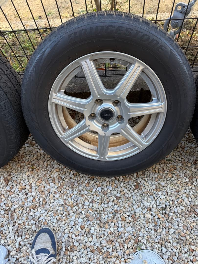 悟空　ブリヂストン 16インチ スタッドレス ホイール