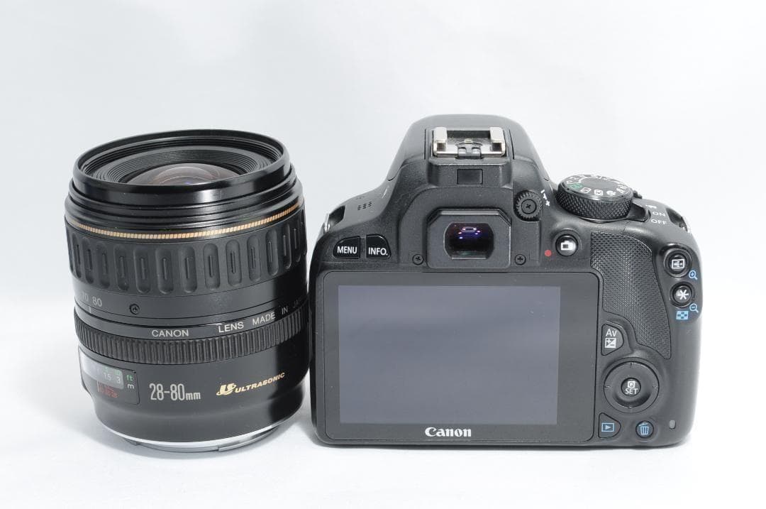 お子様を綺麗に残す❤️Canon Kiss X7✨小型・軽量で届いてすぐ使える