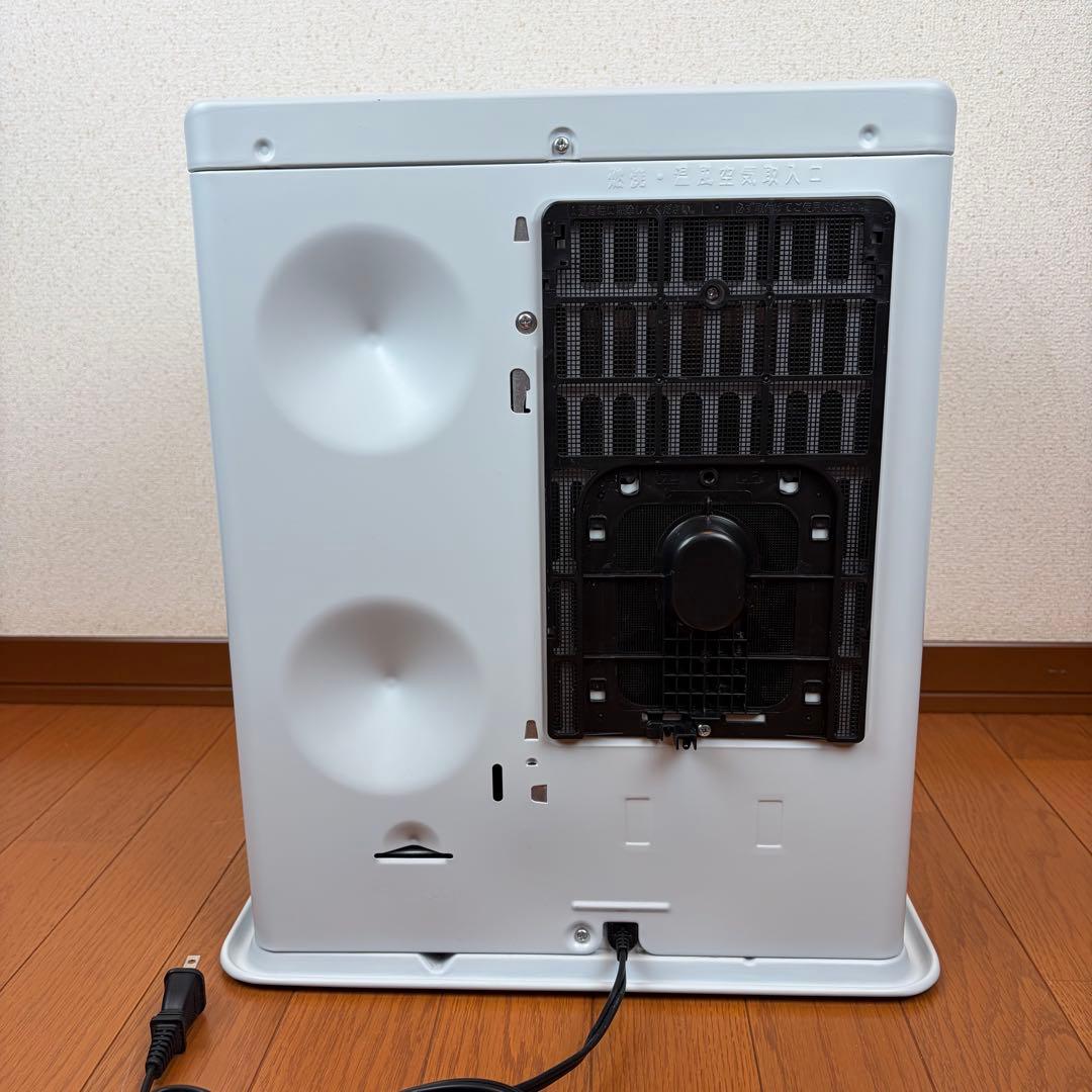 送料無料 高年式トヨトミ LC-33N 石油ファンヒーター 23年製 美品