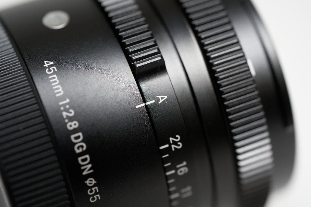 美品 SIGMA 45mm F2.8 DG DN （Eマウント）