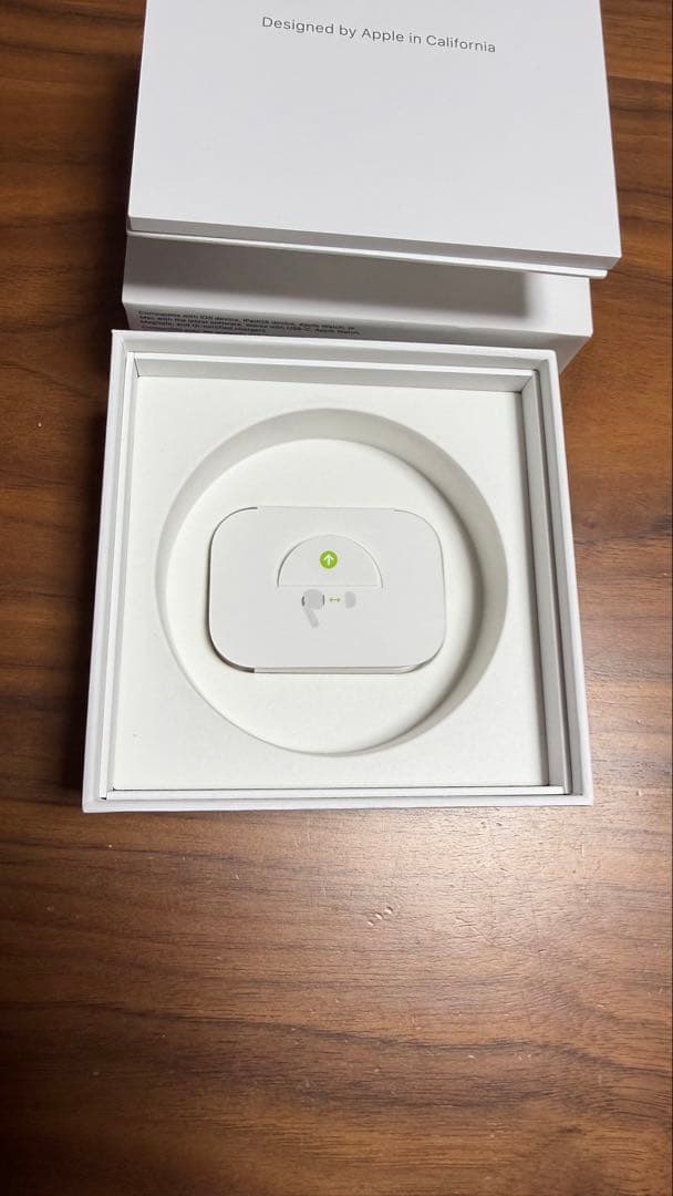 AirPods Pro 第二世代 USB-C充電 本体 ホワイト 充電ケース付き