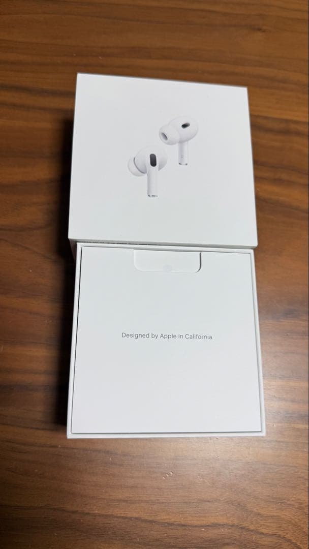 AirPods Pro 第二世代 USB-C充電 本体 ホワイト 充電ケース付き