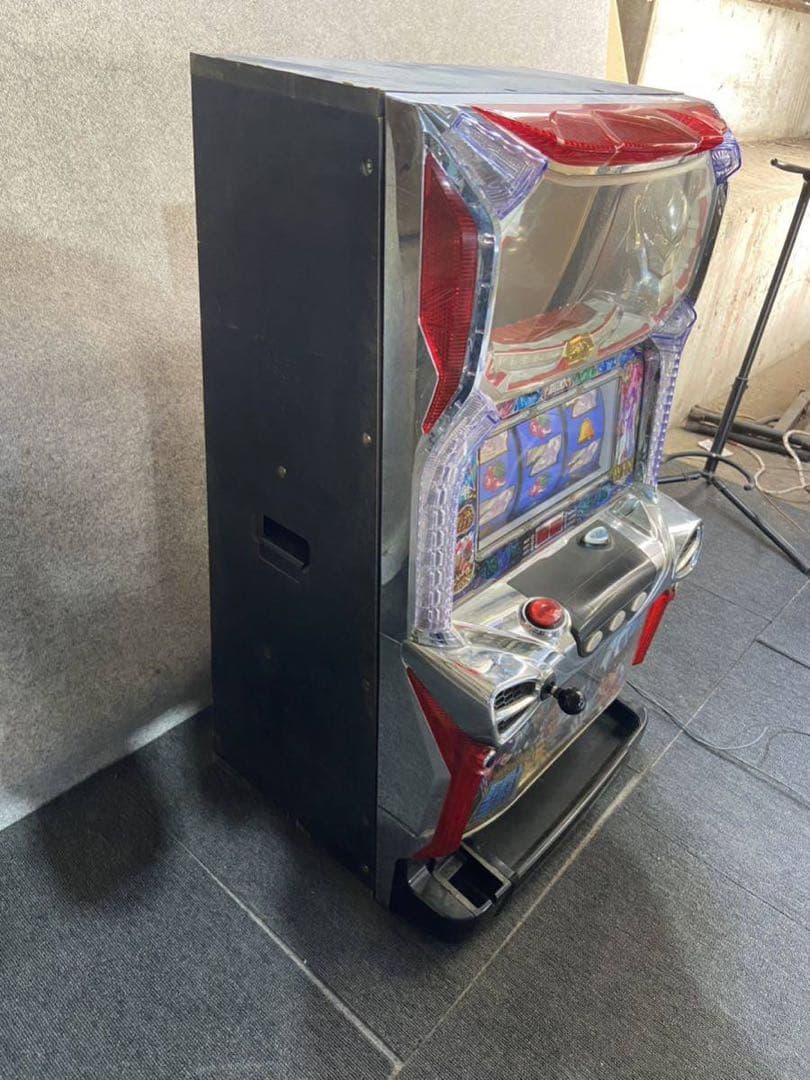 【送料込み！すぐに遊べる！】パチスロ実機初代 聖闘士星矢