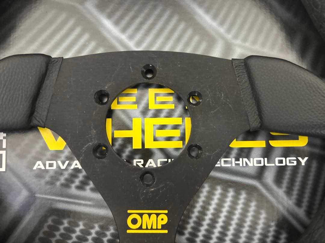 OMP ステアリング 300㎜ トレッチェント 新品ホーンボタン付