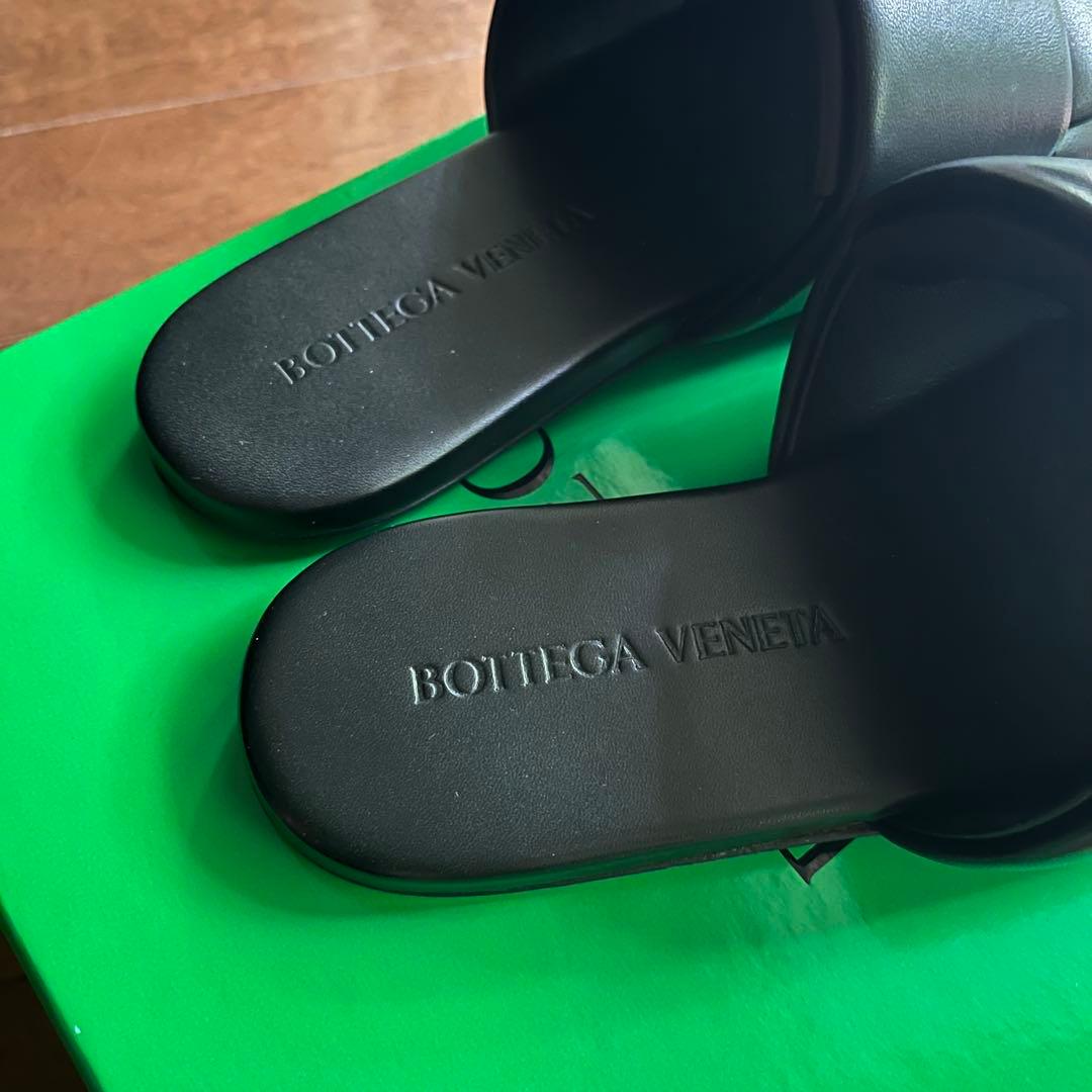 ボッテガ・ヴェネタ フラットサンダル