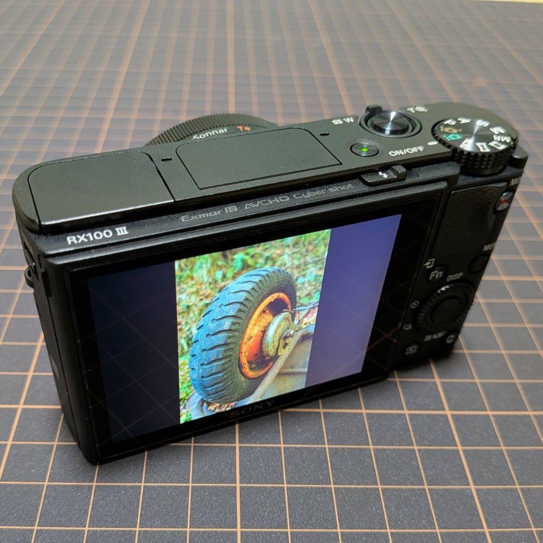 説明書変色のため値引き（超美品）64G sdカード付SONY RX100 III