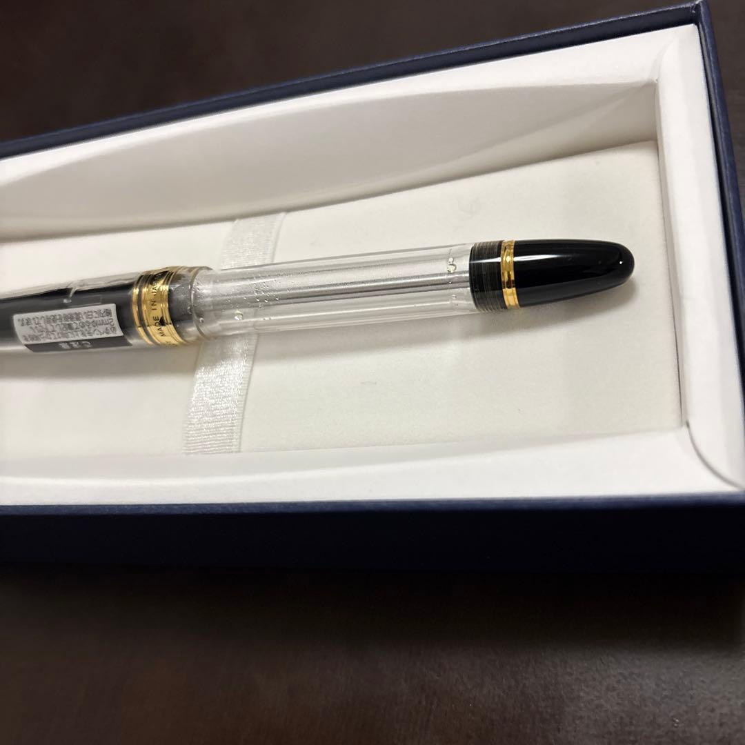 《*え様 PILOT カスタム823 透明軸　F 細字 パイロット