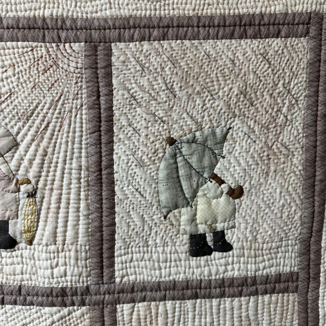 斉藤遥子さんの本を参考にしたパッチワークキルトスーちゃんの傘のタペストリー