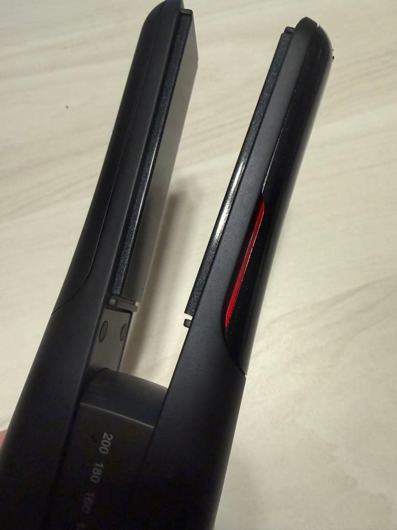 【美品】シャープ プラズマクラスター ストレートヘアアイロン ブラック