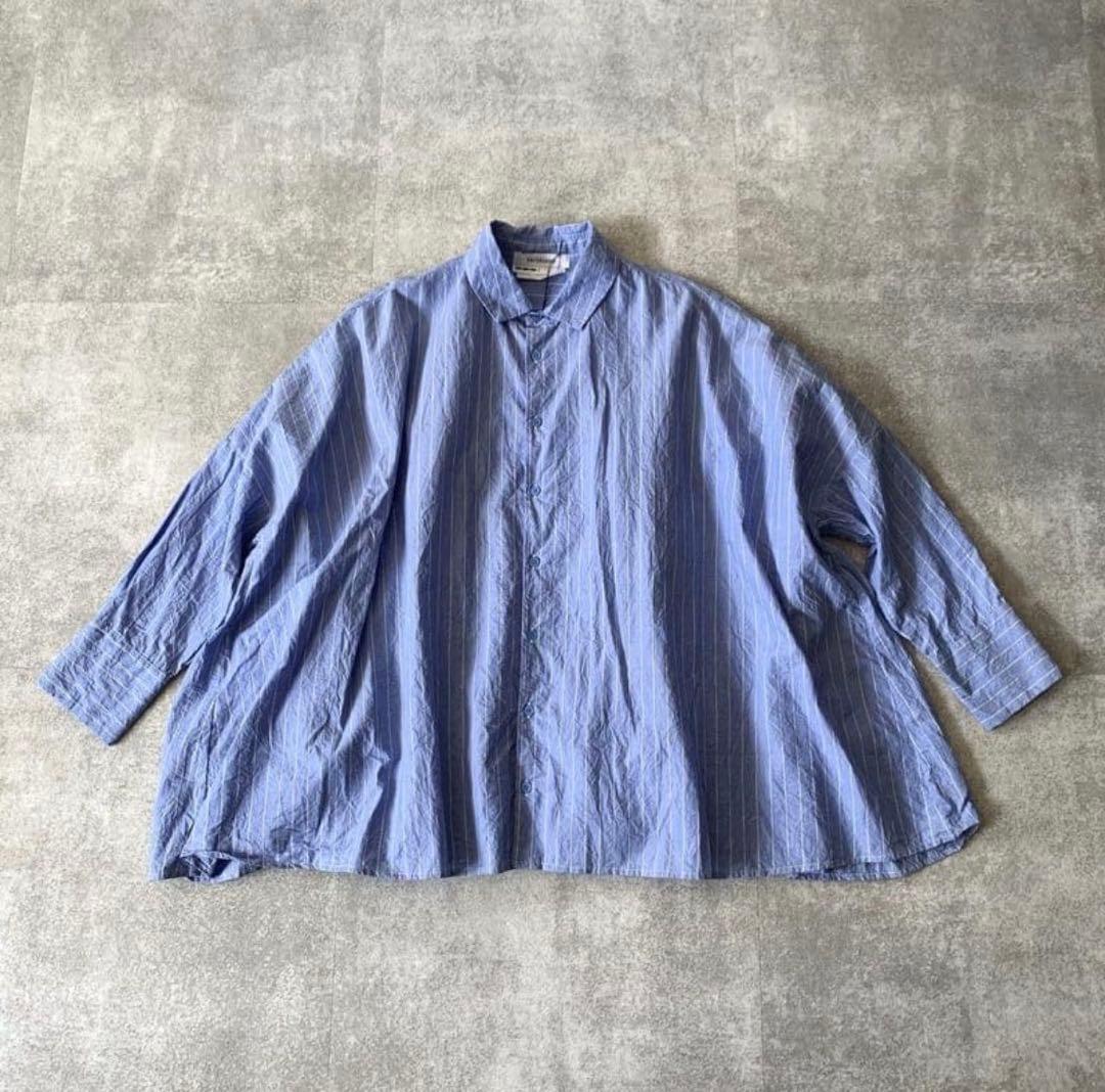 美品 Veritecoeur バックギャザーシャツ VC-2419