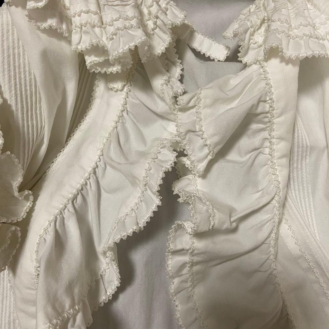 ワンダフルワールド　カネコイサオ　フリルたっぷりオーバーブラウス　ヴィンテージ