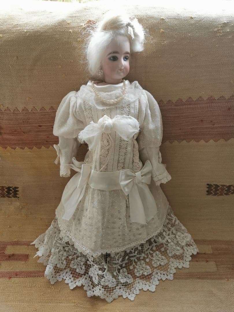 アンティークフランス ジュモー プラチナブロンド美しいビスクドール レースドレス