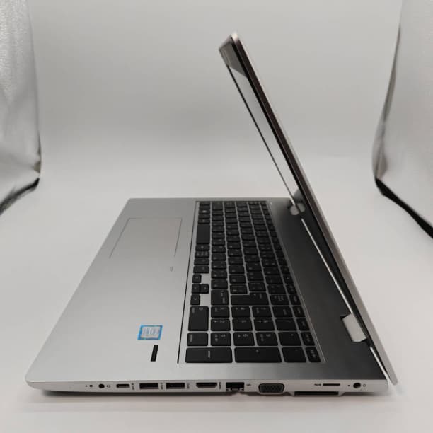 第8世代 i7 16GB バッテリ新 フルHD 15 SSD256GB オフィス