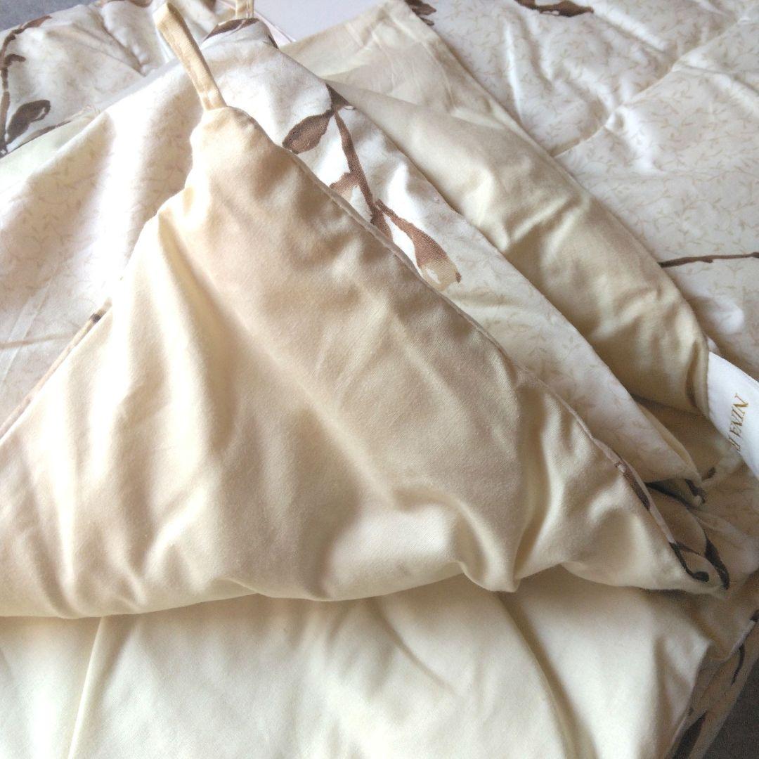 ニナリッチ　シルクわた入　肌掛けふとん　日本製