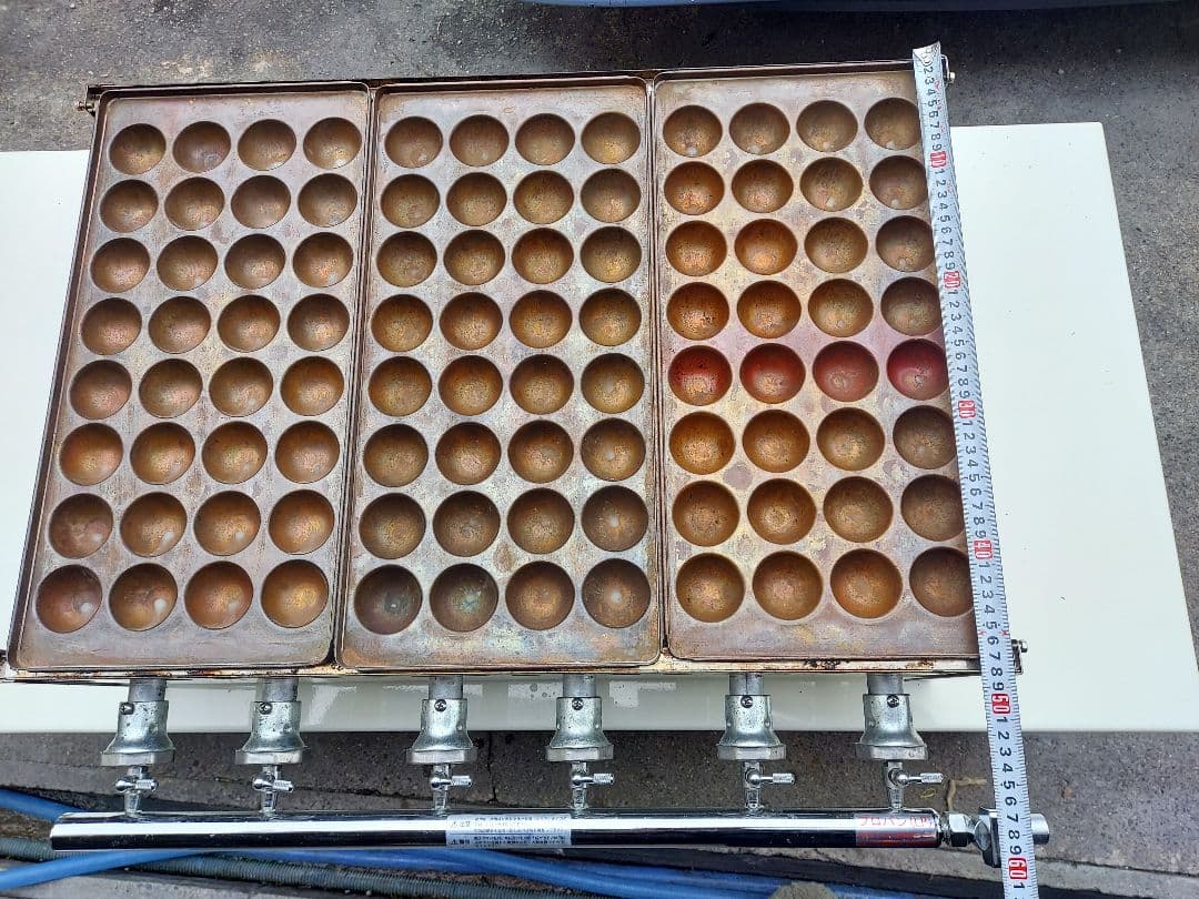 イベント即戦力❗たこ焼き器 銅板32穴×３面45ミリ大玉　LPガス