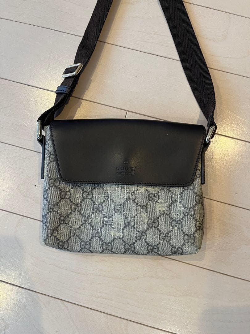 GUCCI GGパターン メッセンジャーバッグ