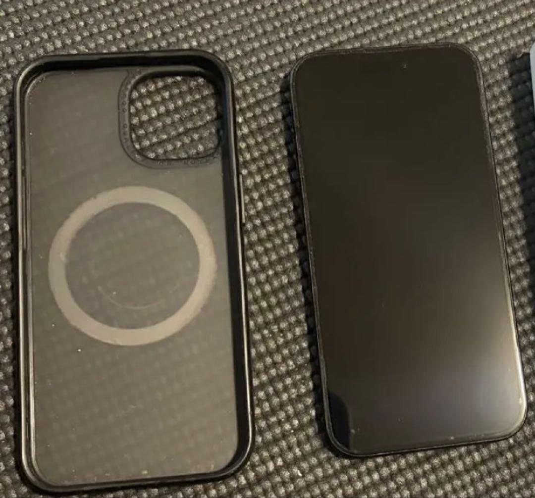 iPhone15 Apple SIMフリー本体128GB+米軍規格ケース付き