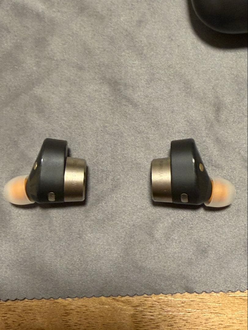 B&W Pi7 チャコール Bowers & Wilkins ワイヤレスイヤホン