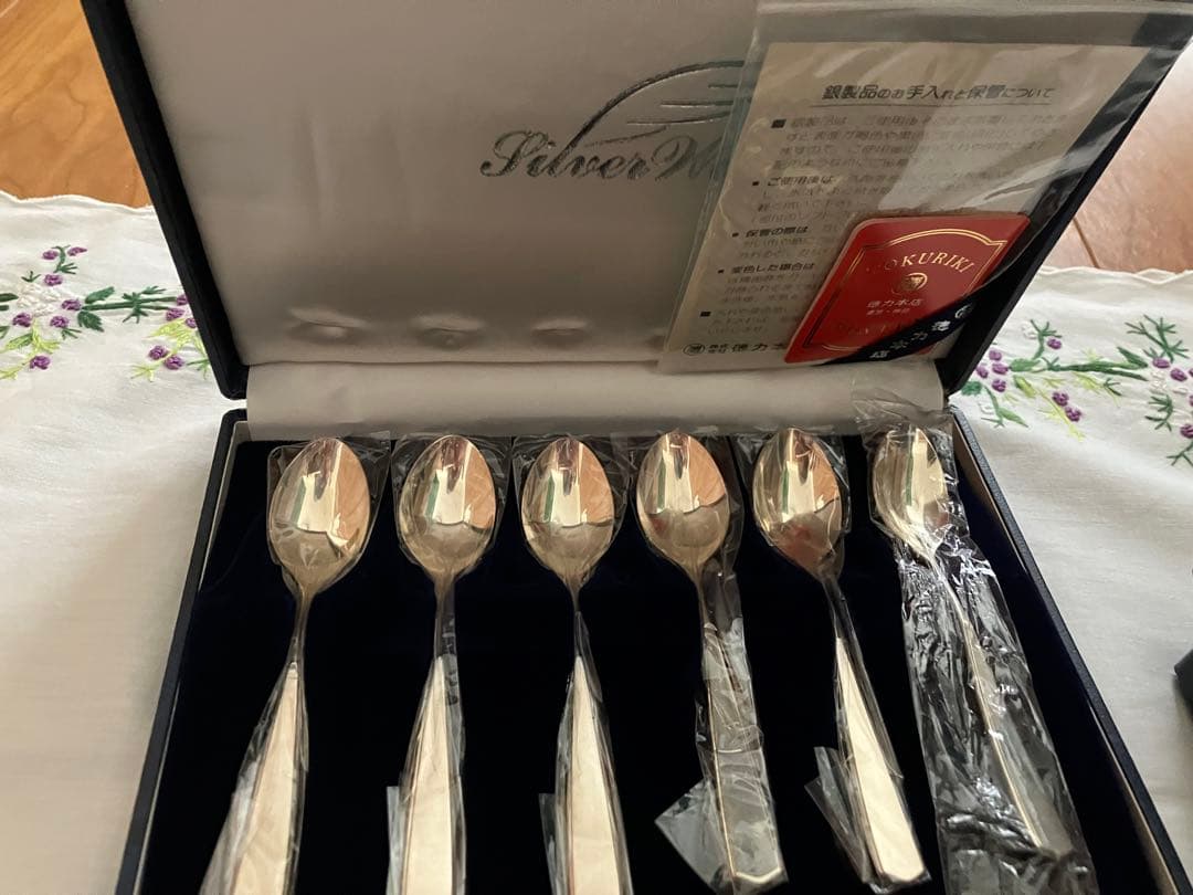 徳力の銀製スプーンセット 6本 とバターナイフ、シュガースプーン、菓子ようじ