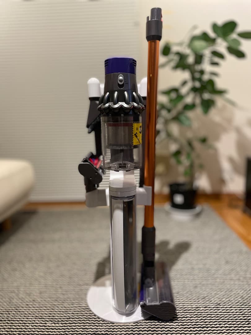 【ジャンク品】ダイソンV10 フロアドック＆ツールセット＆新品蓄電池付き