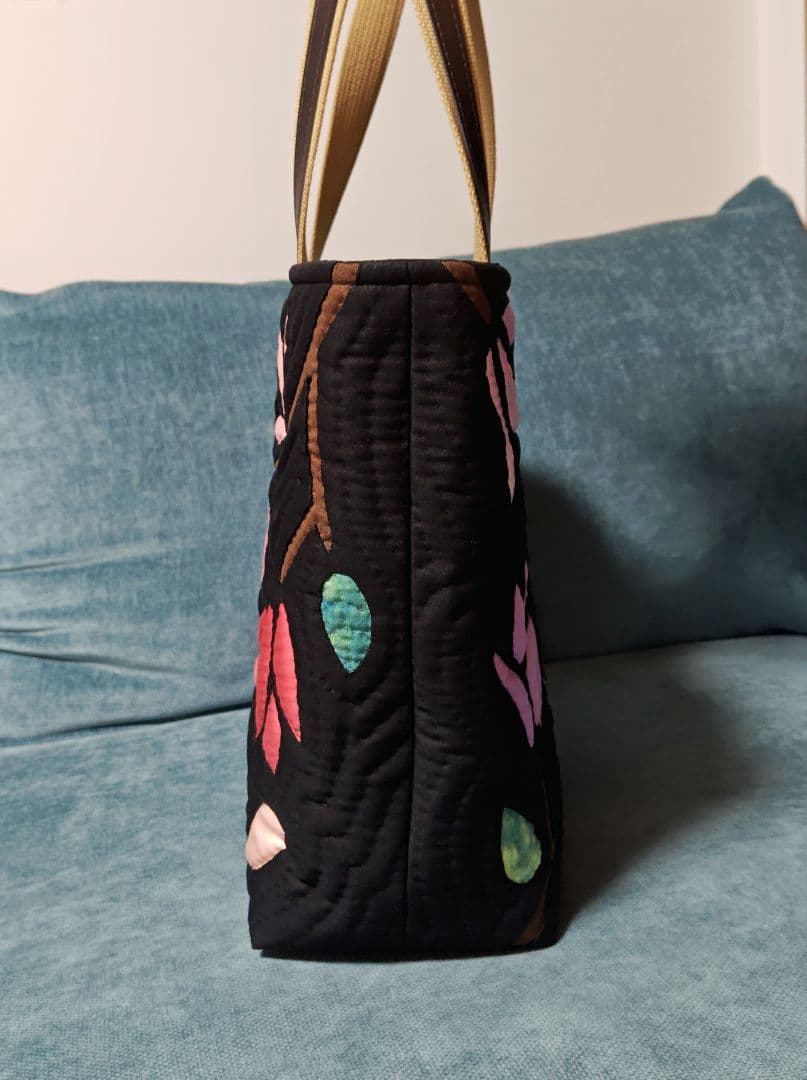 みっちゃん！ハンドメイド　ハワイアンキルトバッグ　（木蓮）