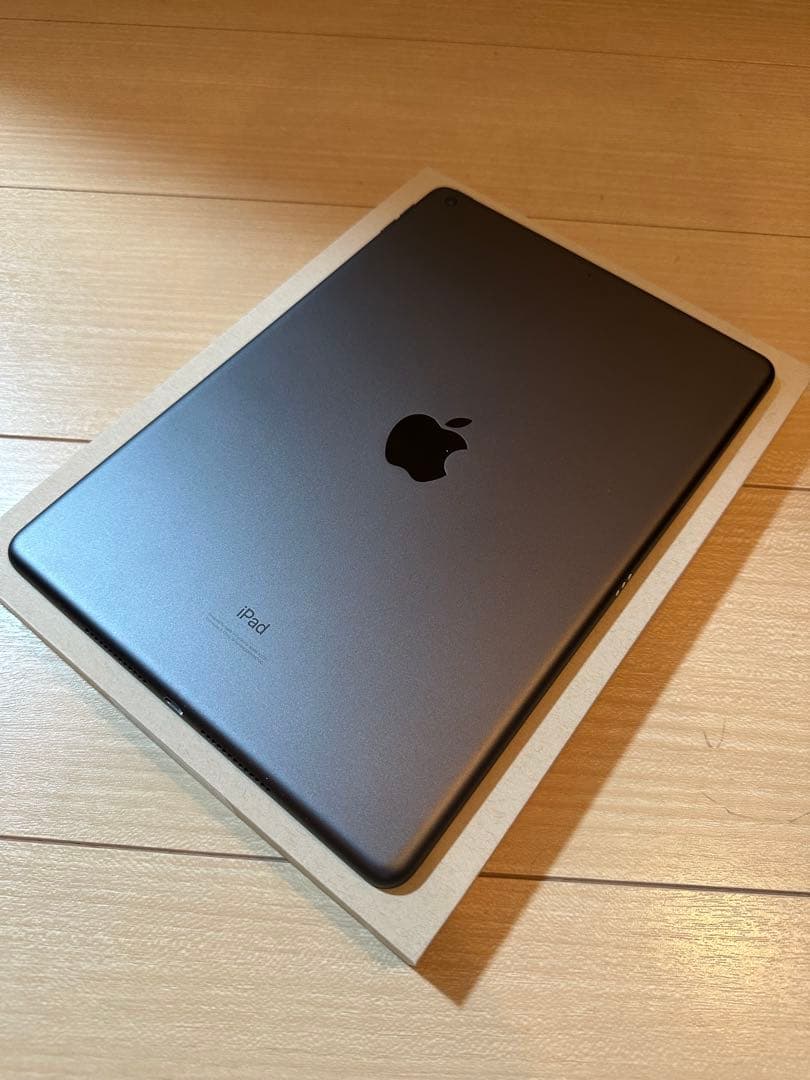 Apple iPad 第8世代 10.2インチ スペースグレー 32GB