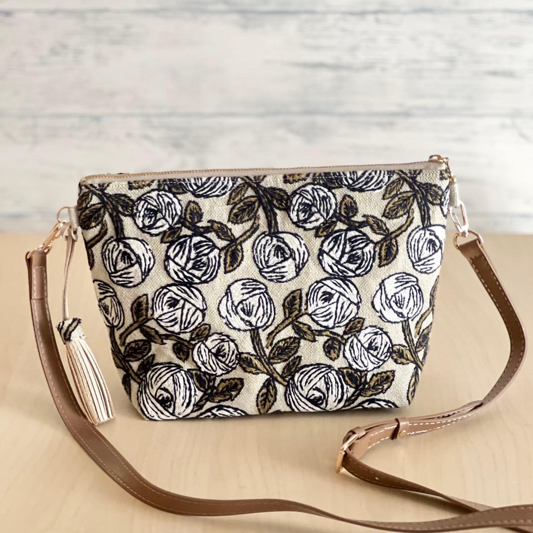 ミナペルホネン rosyショルダーバッグMB509-072