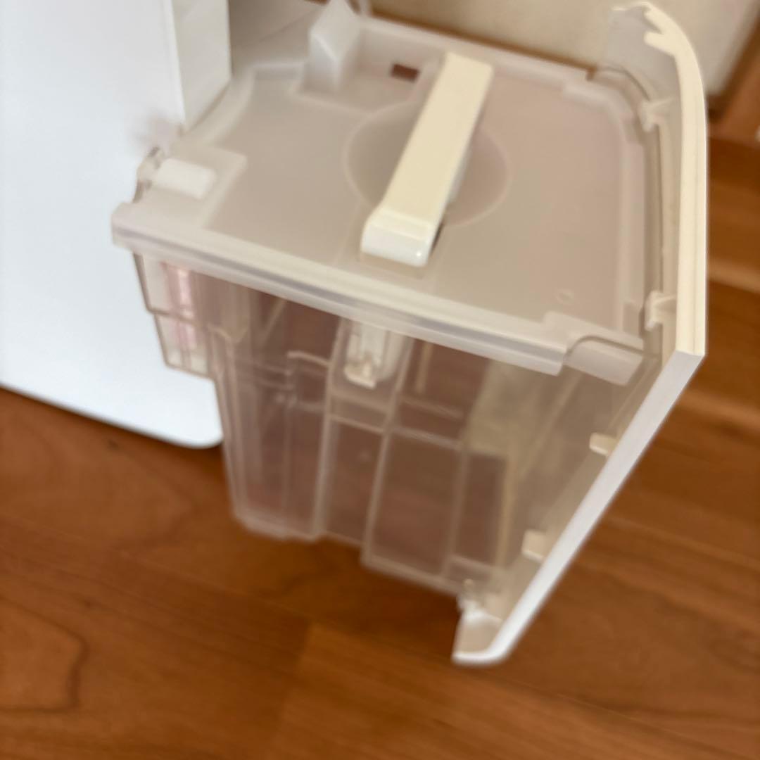 【美品】SHARP CV-P71-W プラズマクラスター 衣類乾燥機 除湿機