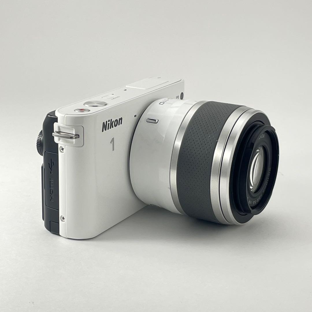 【極上美品・返品保証】Nikon1 J1ホワイト レンズキット