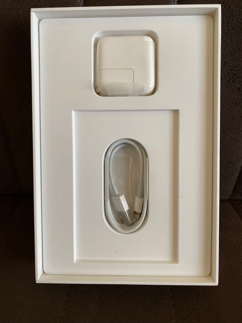 iPad mini4 32GBシルバー